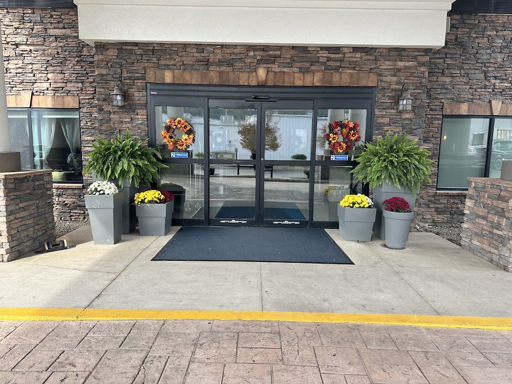 Holiday Inn Express Hotel & Suites Weston by IHG - photo 62