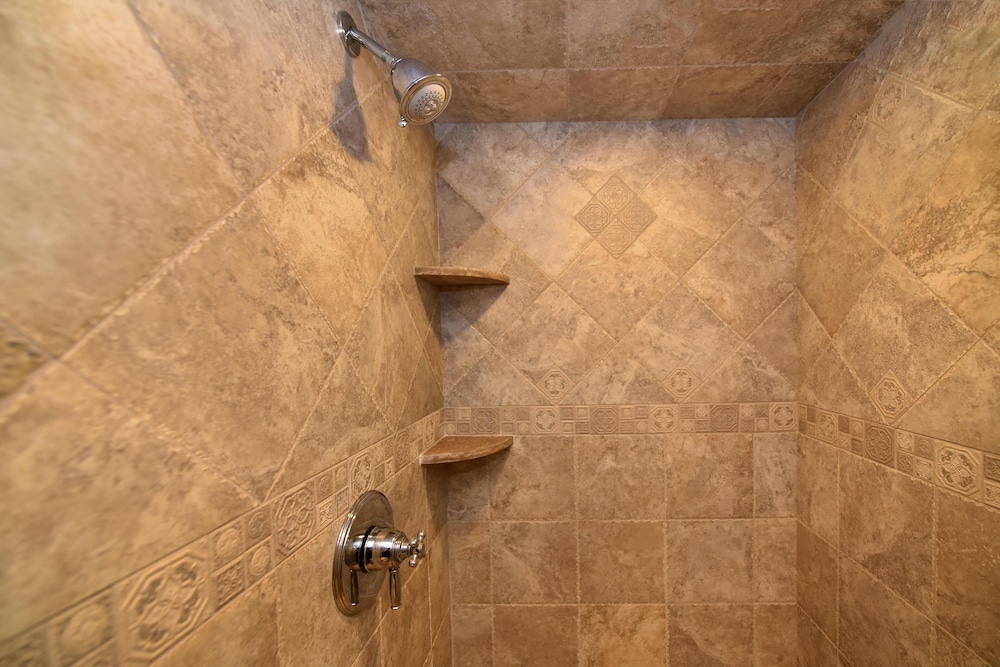 Papakea B405 PK B405 Spacious 3Bedroom at OceanFront Resort - photo 17