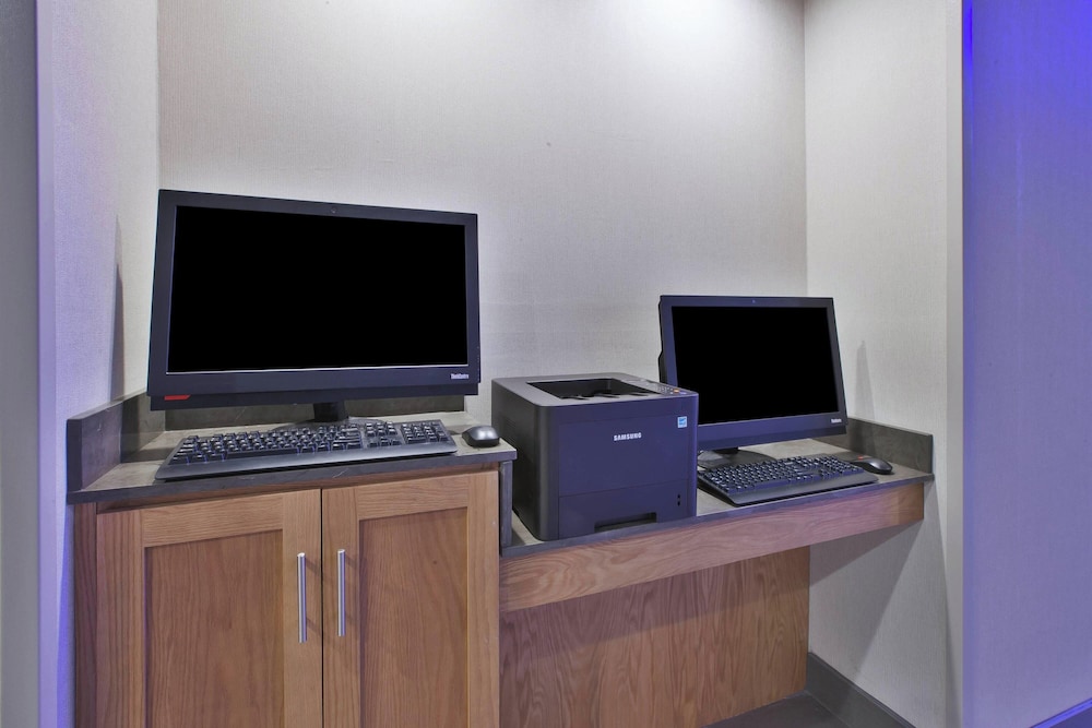 Fairfield Inn & Suites by Marriott Flint Grand Blanc - photo 21