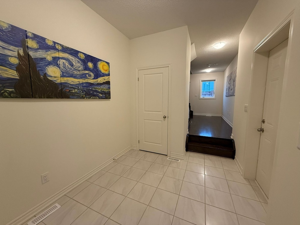 Ajax Suites — hotel in Ajax