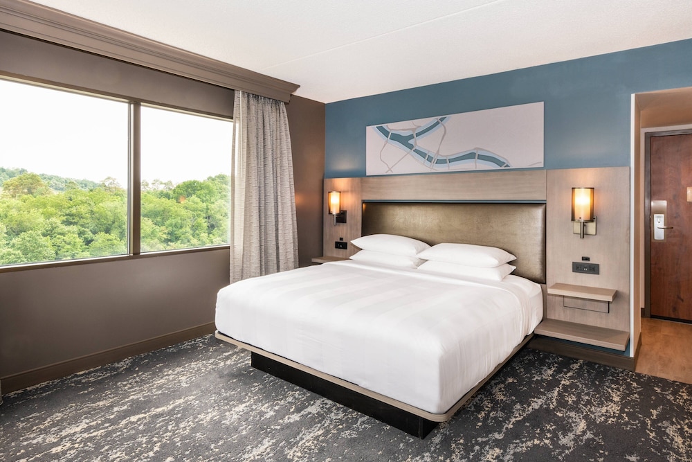 Pittsburgh Airport Marriott - photo 11