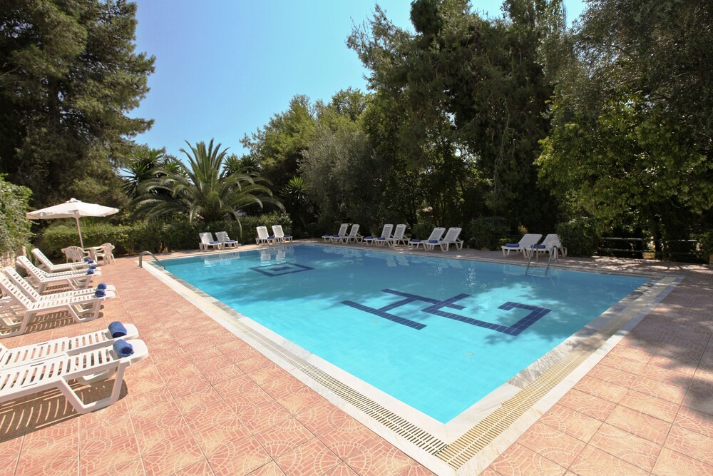 Hotel Galaxias - last minute hotel in Corfu
