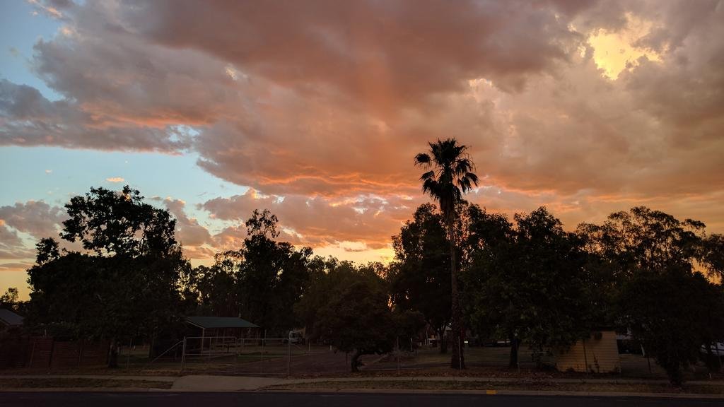 Centre of Town — hotel in Narrabri