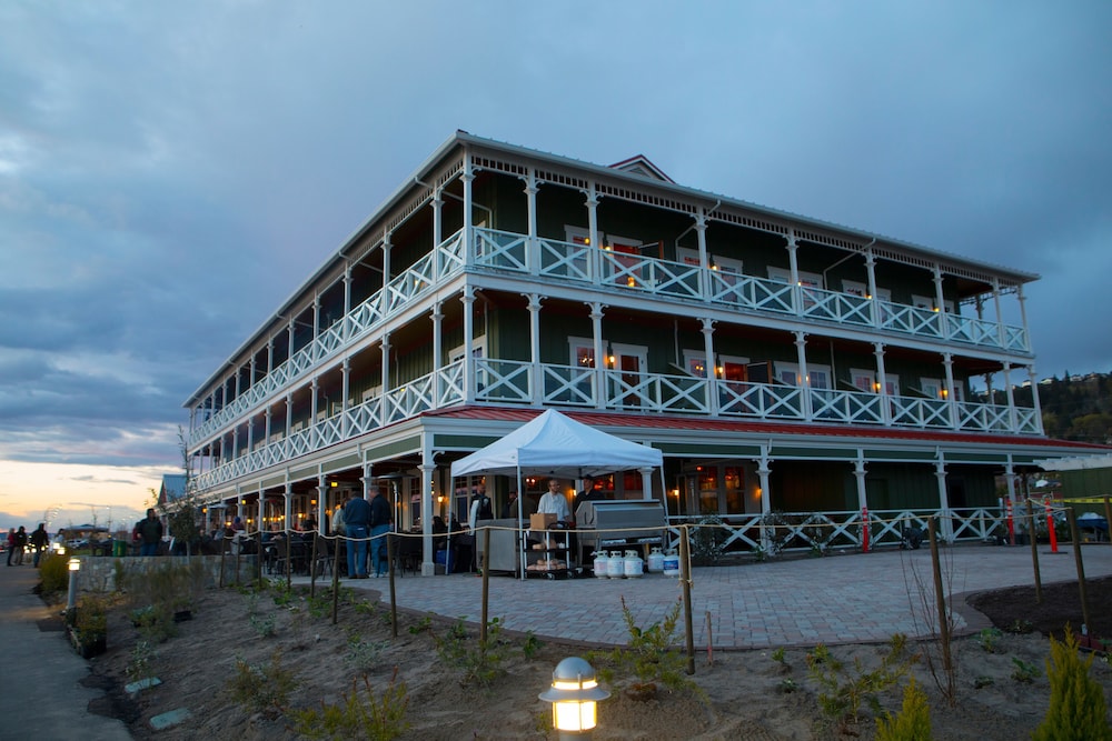 McMenamins Kalama Harbor Lodge - photo 83