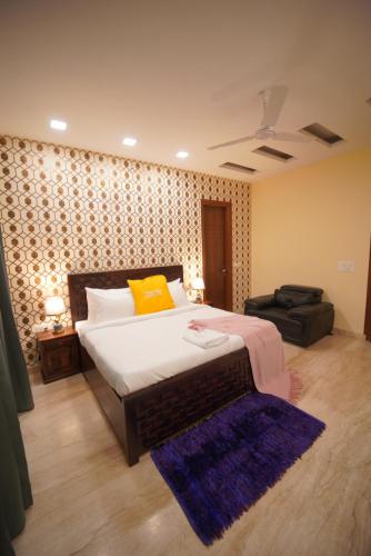 Luxury 3BHK Service Apartment Golf Course Road Gurgaon