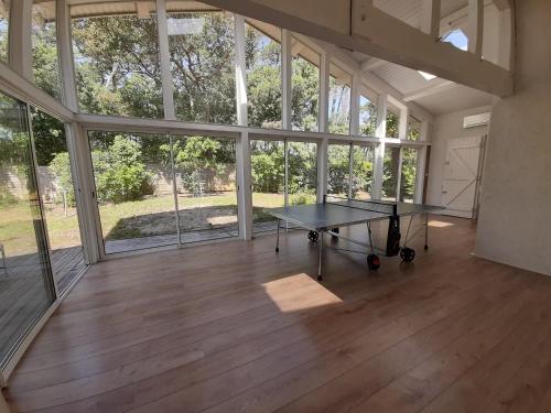 VILLA PALMA 5 suites parentales plage A 600 m Vieux Boucau — 4-Star Luxury Hotel in Vieux-Boucau-Les-Bains, France
