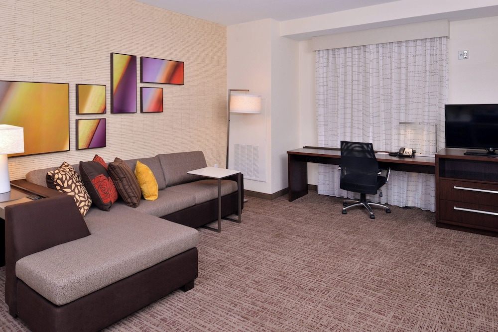 Residence Inn East Lansing - photo 12