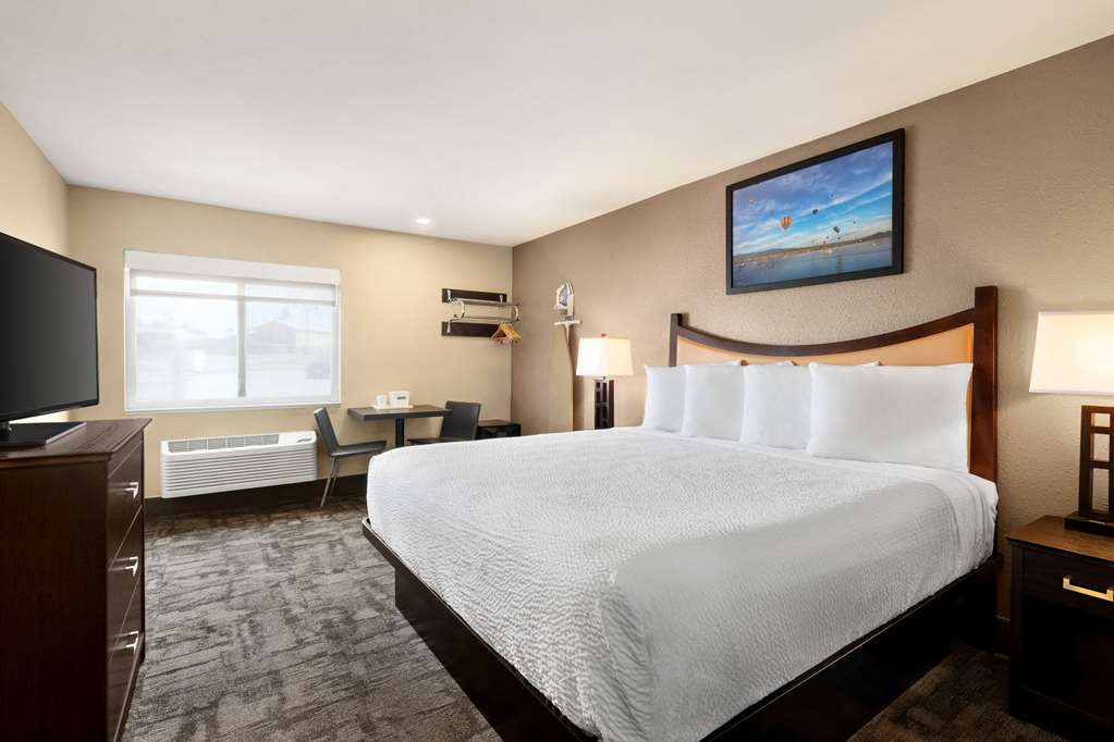 Travelodge by Wyndham Lake Havasu - photo 7