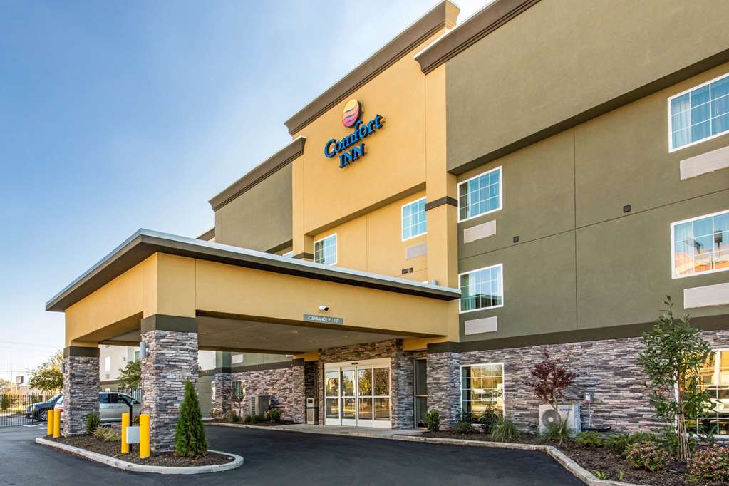 Comfort Inn Memphis Airport West - photo 3