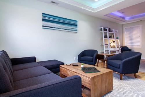 River's Edge - carbon neutral hotel in Unknown City