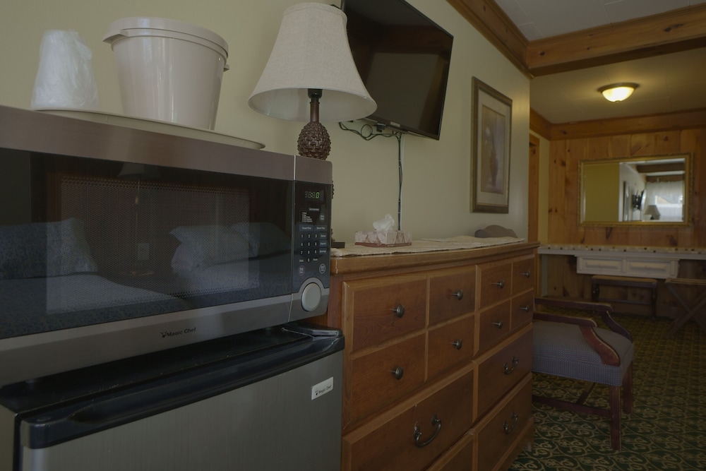 Betty Doon Hotel - photo 50