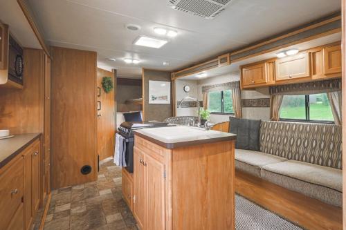 Camper Relax After a Day of Hiking — hotel in Harrison