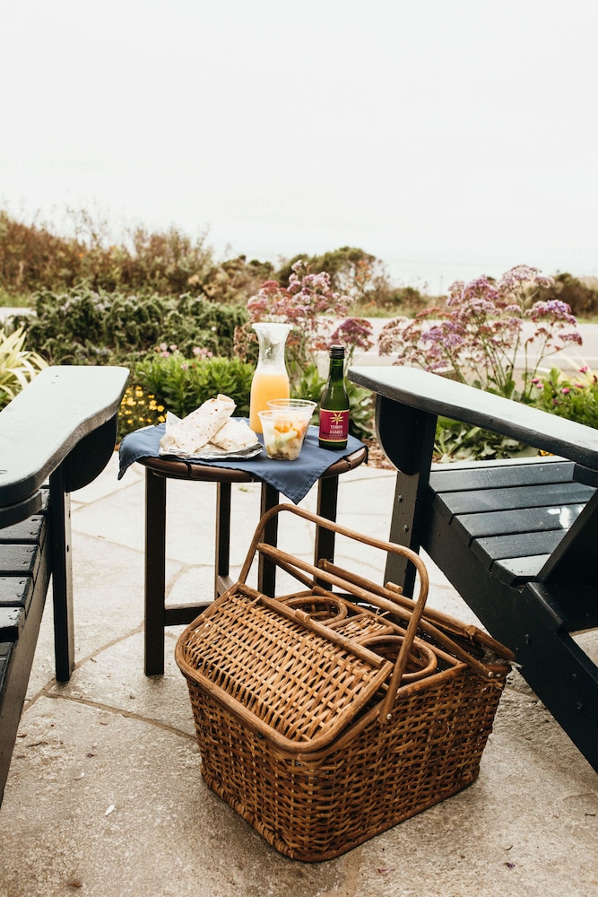 Sea Otter Inn - photo 29