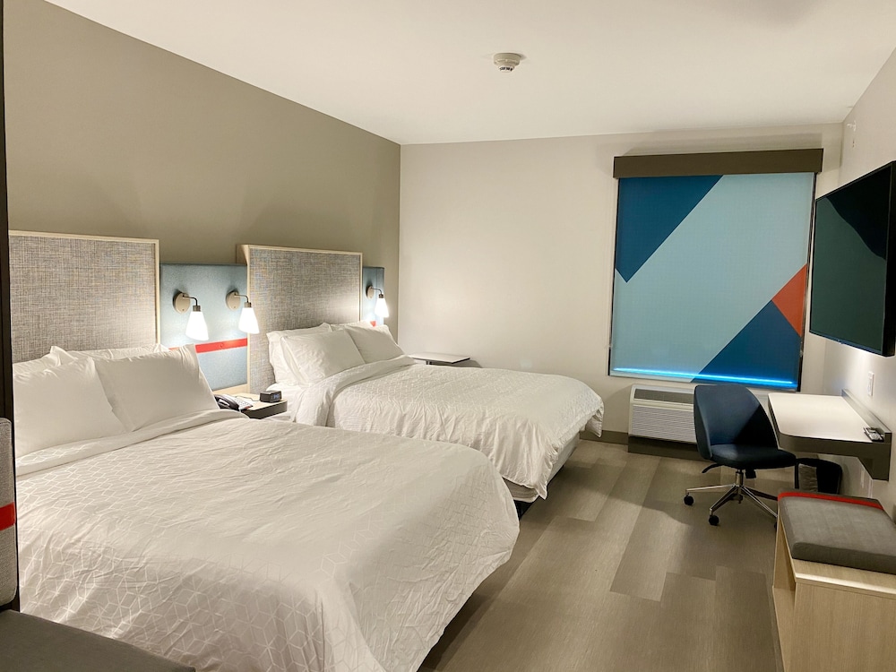 avid hotels Beaumont by IHG - photo 17