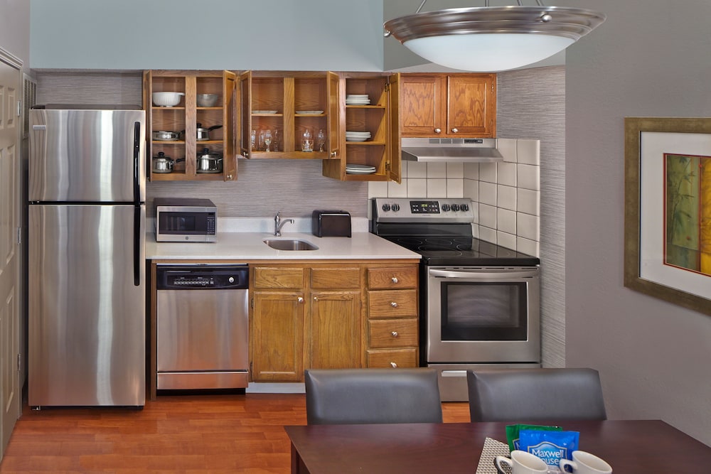 New Haven Village Suites - photo 17