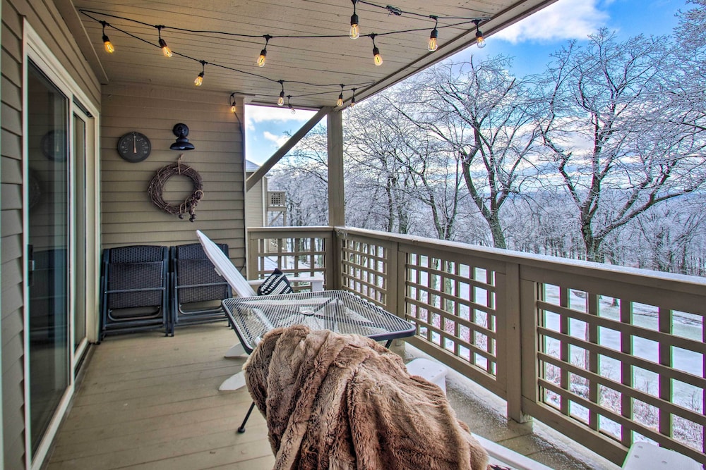 Wintergreen Resort Condo Walk to Ski Lift - photo 2