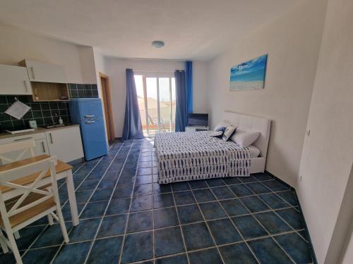 Oasi BLU Monolocale Vista Mare — 4-Star Luxury Hotel in Iglesias, Italy