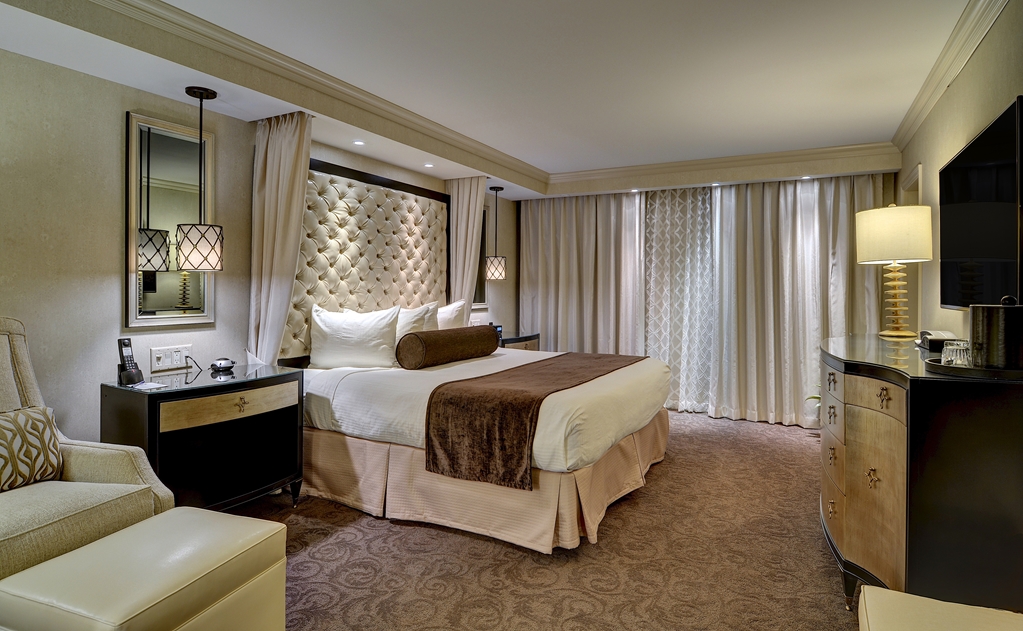 Eden Resort and Suites BW Premier Collection in Lancaster, United States