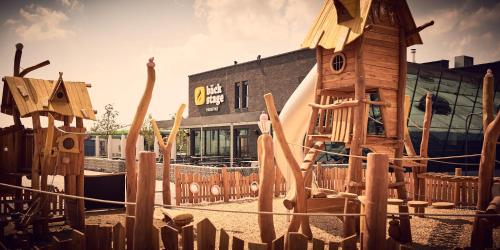 B ck Stage - carbon neutral hotel in Mossingen