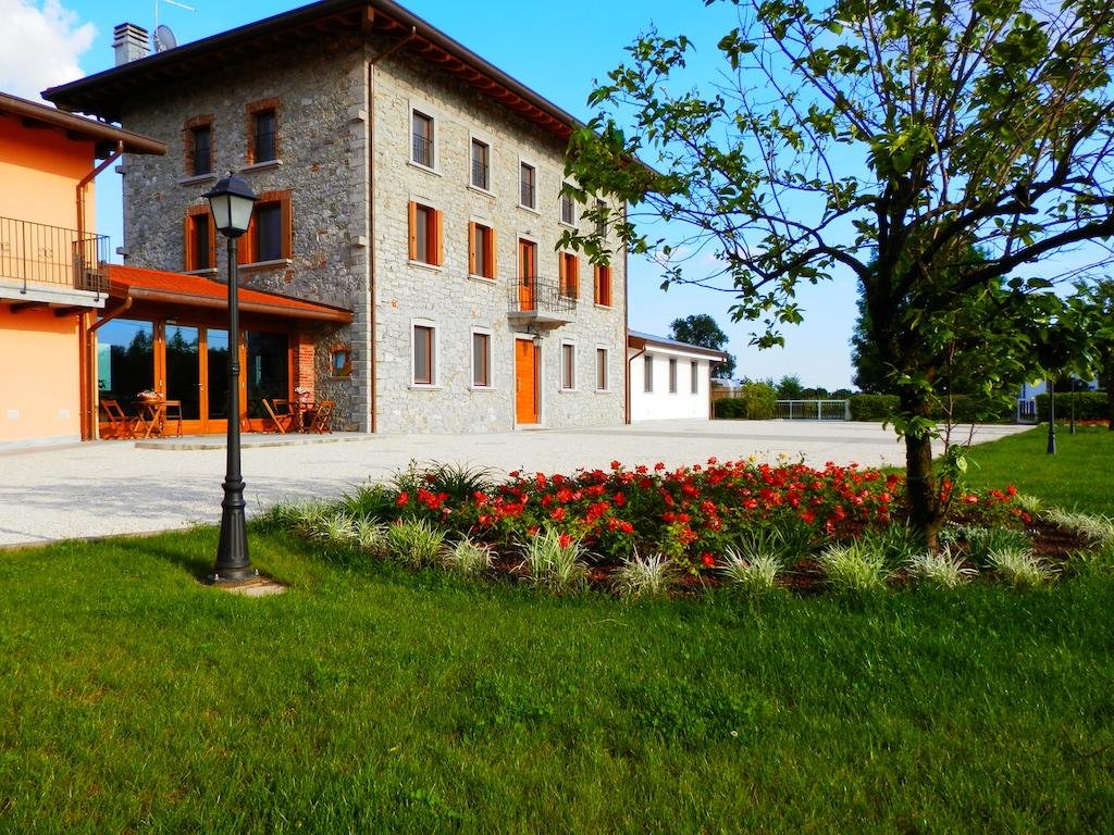 Agriturismo Cjargnei — 4-Star Luxury Hotel in Povoletto, Italy