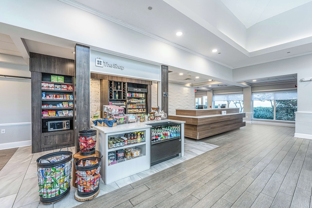 Hilton Garden Inn Charleston Airport - photo 46