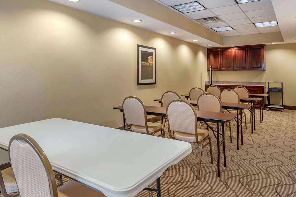 Comfort Suites Biloxi Ocean Springs - photo 24