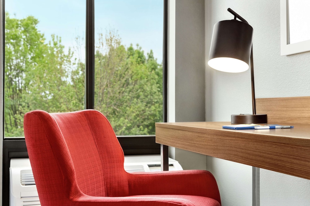 Hampton Inn Kansas City Blue Springs - photo 12