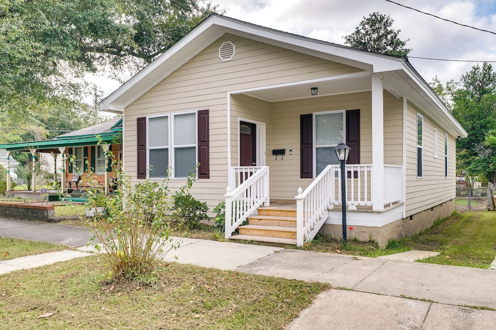 Downtown Wilmington Home: Walk to Cape Fear River - featured photo