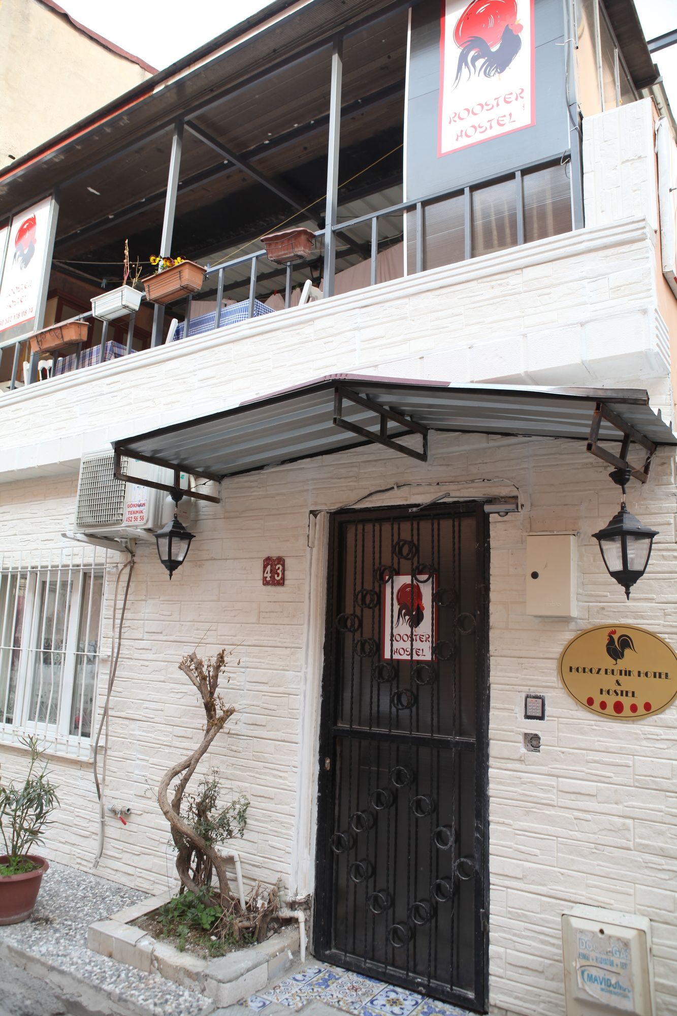 Rooster Hostel — 4-Star Luxury Hotel in Izmir, Turkey