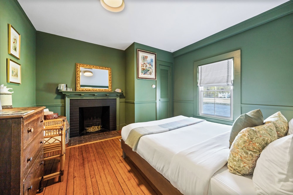 Hartstone Inn - photo 36