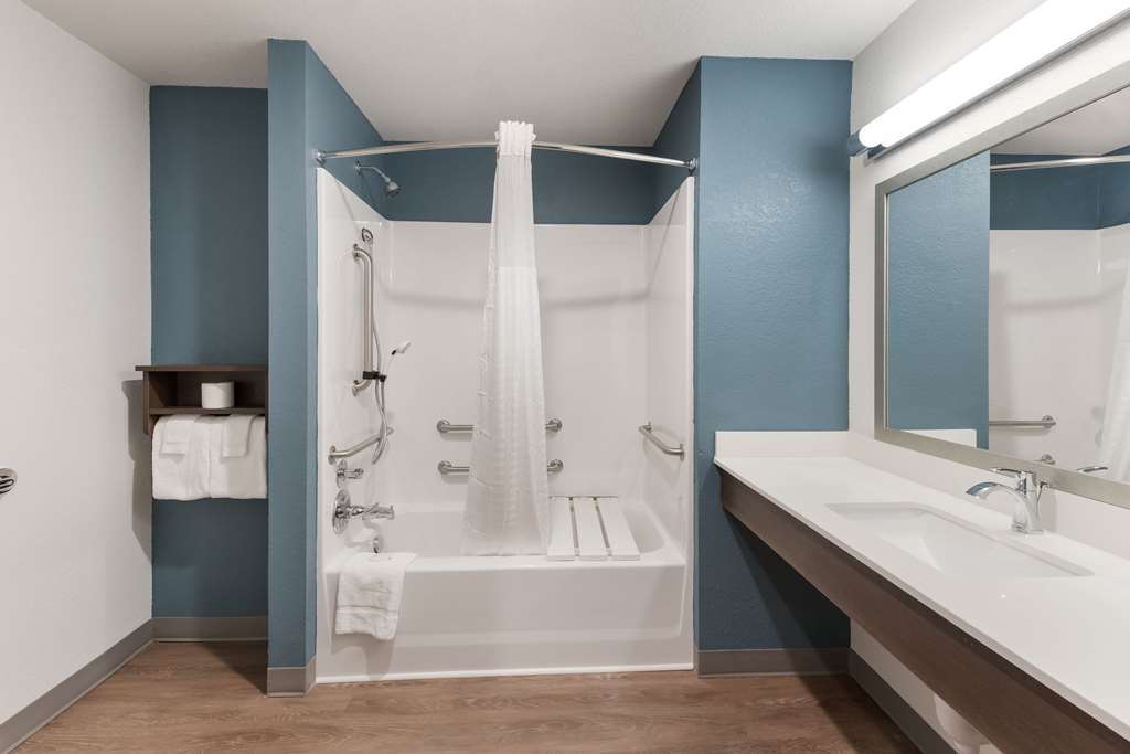 Woodspring Suites Dayton North - photo 27