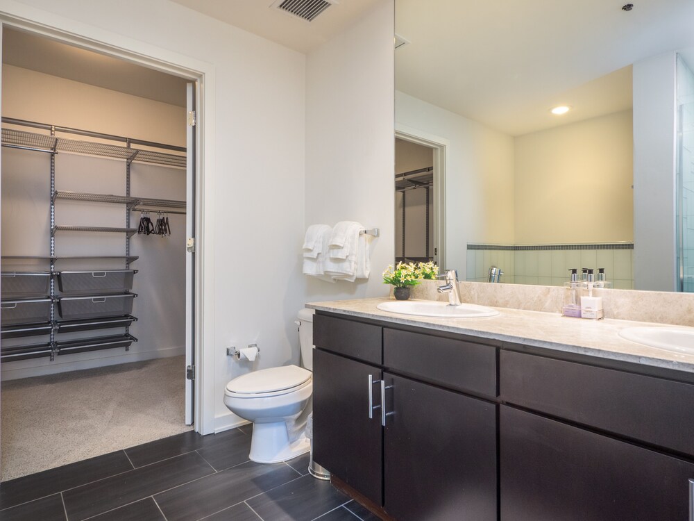 Furnished Suites in the Heart of River North - photo 29