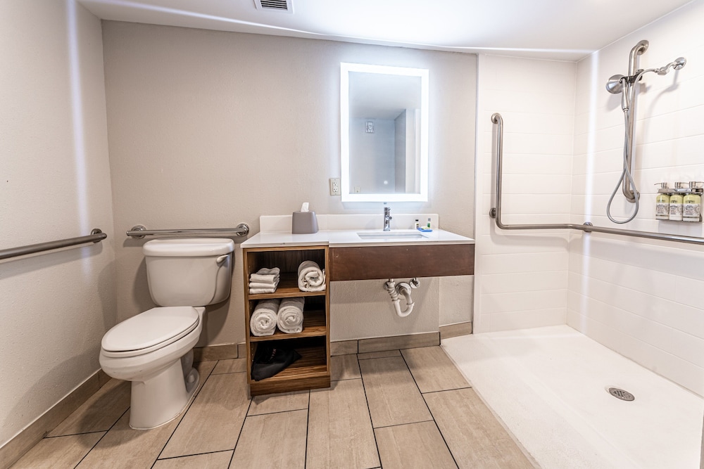 Holiday Inn Express Indianapolis South by IHG - photo 31