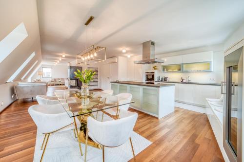 Luxury Penthouse in the center — 4-Star Luxury Hotel in Nuernberg, Germany