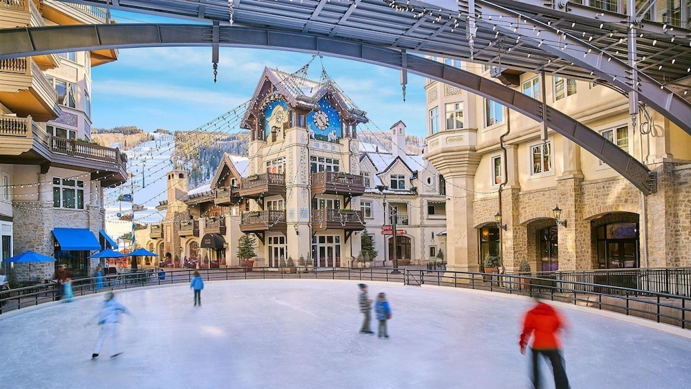1 Bedroom Boutique Resort Condo With Hot Tub Access and Within Walking Distance to the Eagle Bahn Gondola - photo 17