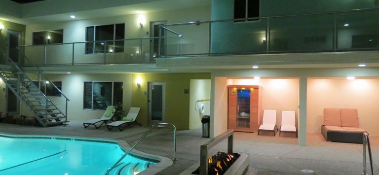 Random Haus — 4-Star Luxury Hotel in Palm Springs, United States