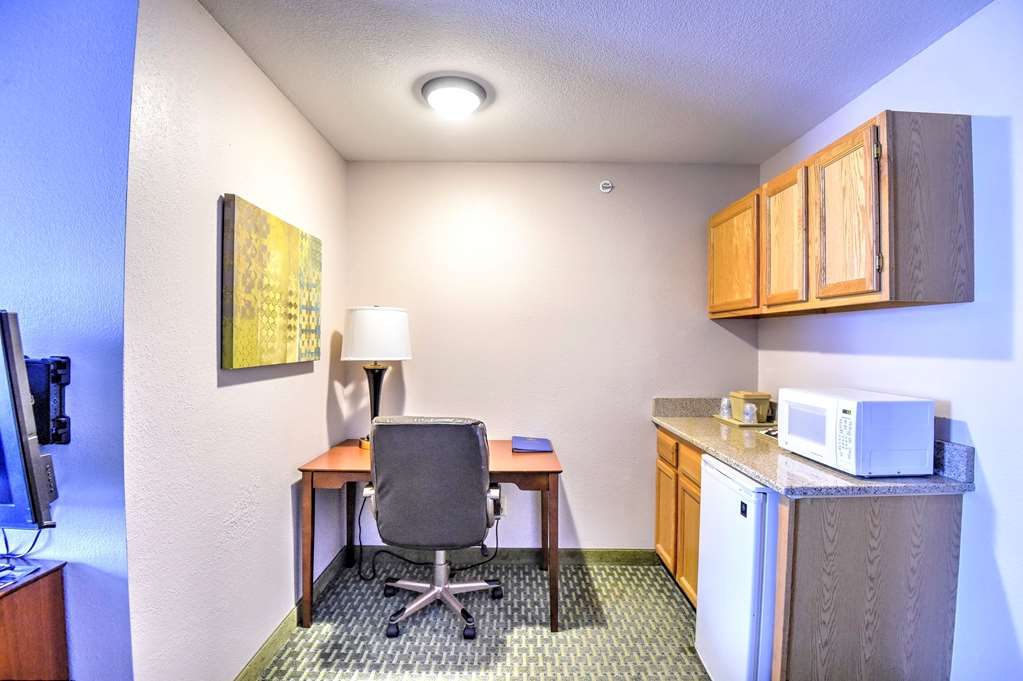 SureStay Hotel by Best Western Ottawa - photo 13