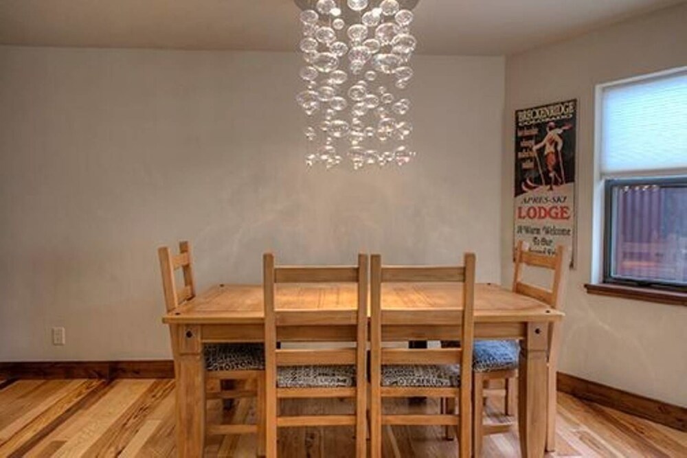 Ski Hill Penthouse ski in Ski out & Walk to Main — 4-Star Luxury Hotel in Breckenridge, United States