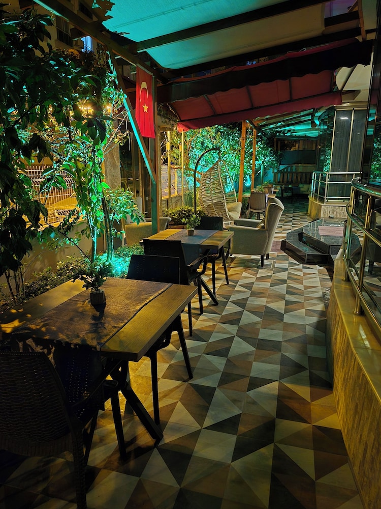 Toprak Hotel - last minute hotel in Antalya