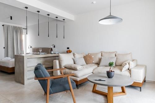Chelmis Sea Front Apartments Oceanis — 4-Star Luxury Hotel in Argostolion, Greece