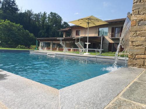Agriturismo Cascina L'Arché — 4-Star Luxury Hotel in Santo Stefano Belbo, Italy