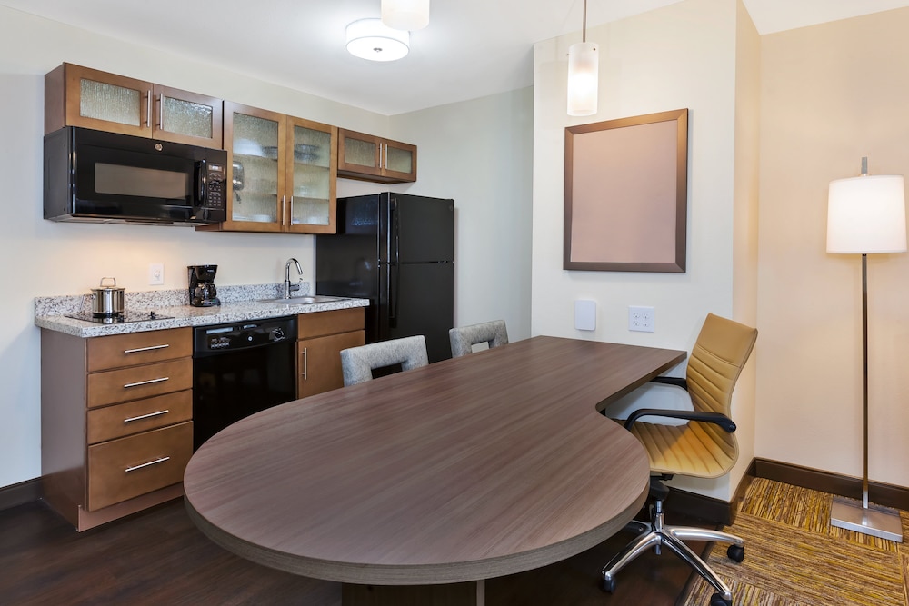 Candlewood Suites Louisville NE Downtown Area by IHG - photo 15