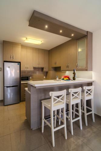 Lazaros Suite Downtown