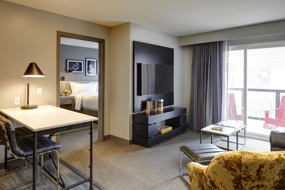 Archer Hotel Boston Burlington - photo 13