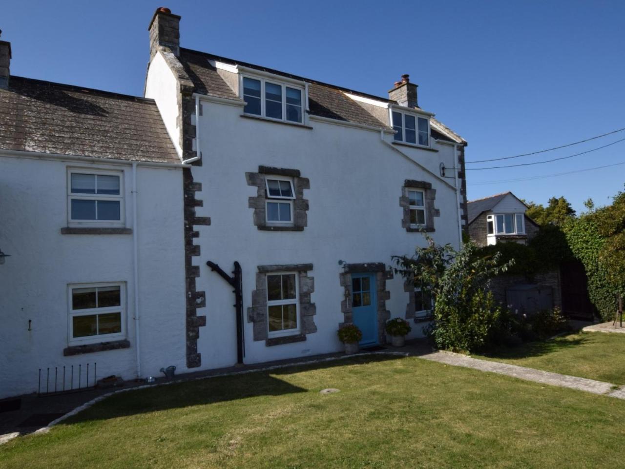 4 Bed in Langton Matravers 76659 in Swanage, United Kingdom