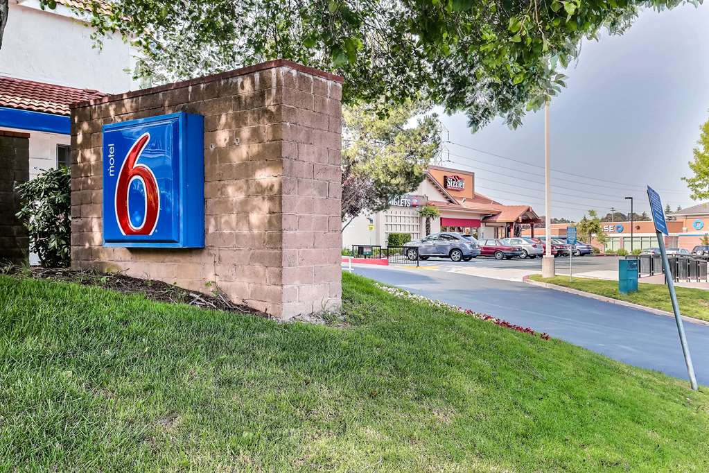 Motel 6 Pinole CA - photo 2