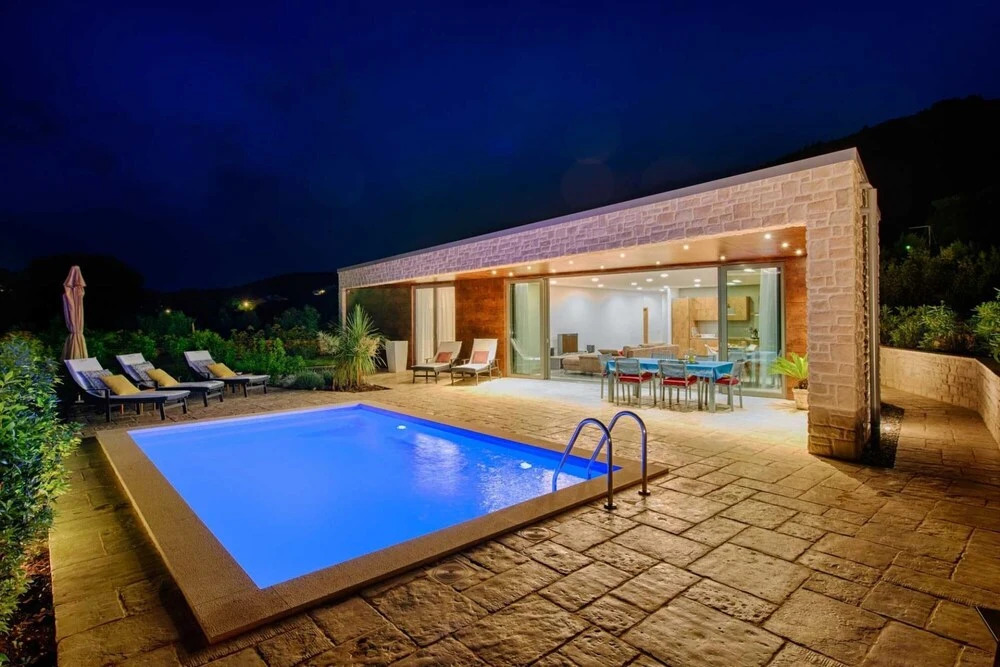 Villa Korcula Bay View A Beautiful 3 Bedroom Villa A Stones Throw to The Beach — 4-Star Luxury Hotel in Korcula, Croatia