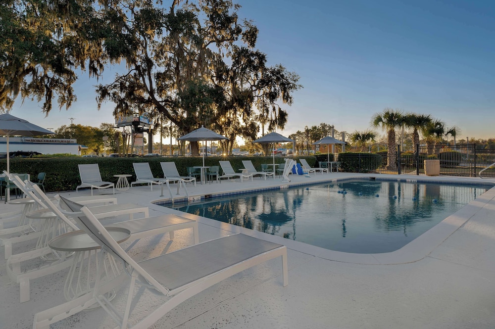 Spark by Hilton Savannah Midtown - photo 16