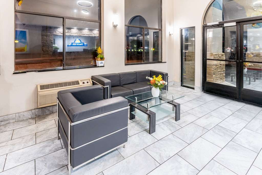 Days Inn by Wyndham Los Lunas - photo 9