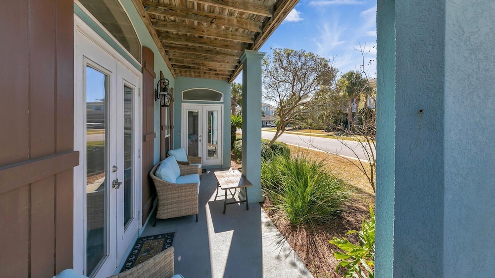Endless Paradise - carbon neutral hotel in Miramar Beach